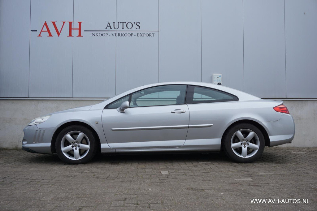 Peugeot 407 coupé 2.2-16v pack