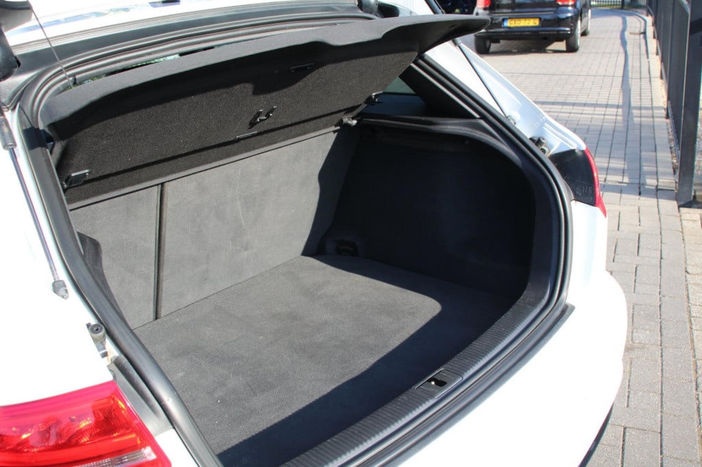 Audi Rs3 sportback 2.5tfsi quattro pro line s-tronic - actieprijs: €24.535,