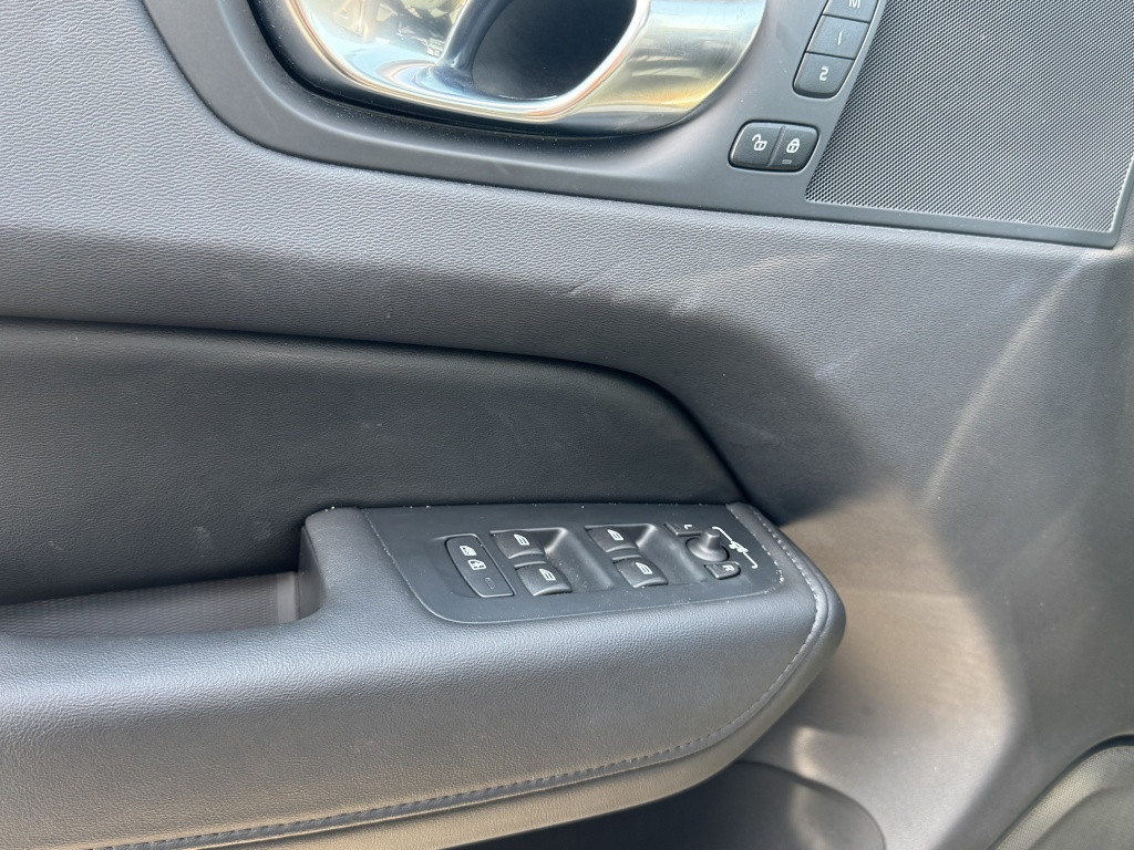 Volvo XC60 t6 398pk recharge plus dark| panodak| adap.cruise| trekhaak| 360