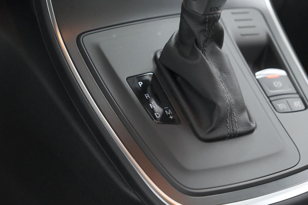 Renault Scenic tce 140 edc limited | camera | stoelverwarming | navigatie |
