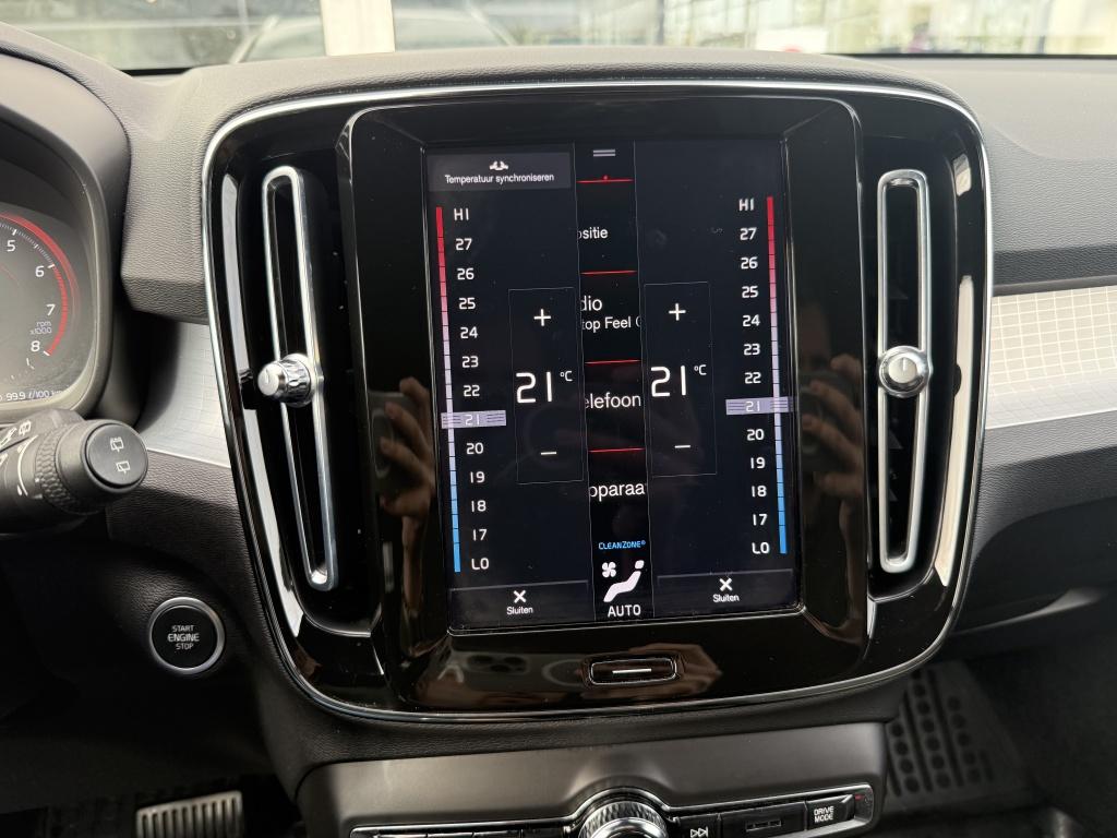 Volvo XC40 t2 129pk aut8 momentum pro| adap.cruise| camera| standkachel| st