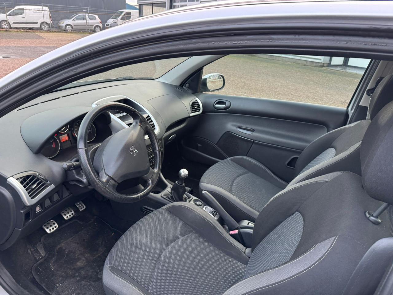 Peugeot 206 + bj 2009  1200 euro