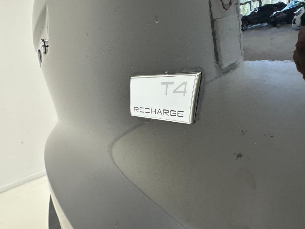 Volvo XC40 1.5 t4 plug-in hybrid ultimate dark | trekhaak | panoramadak | h