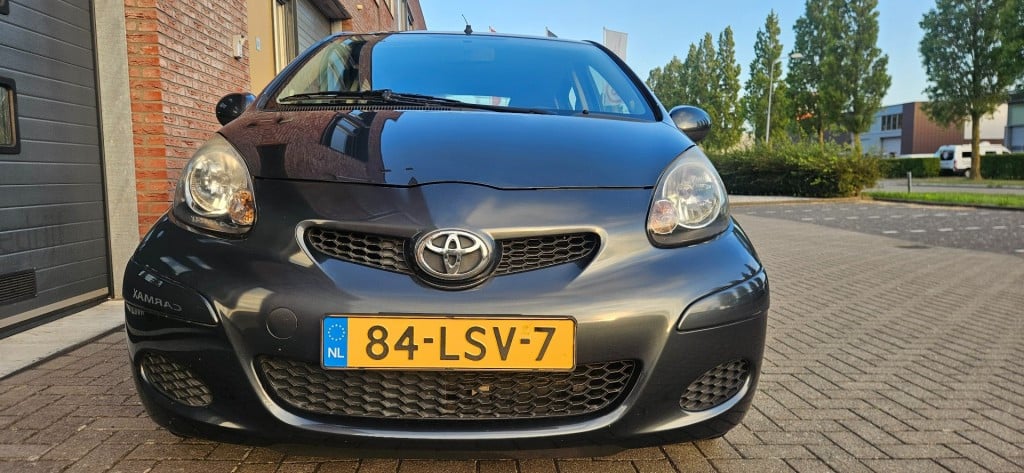Toyota Aygo 1.0-12v comfort 5drs / nl auto / nap 78.111 km !