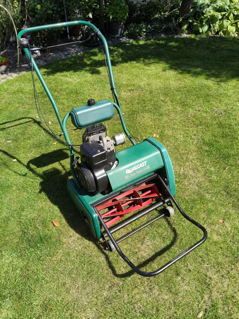 Kooi grasmaaier benzine Qualcast 43S