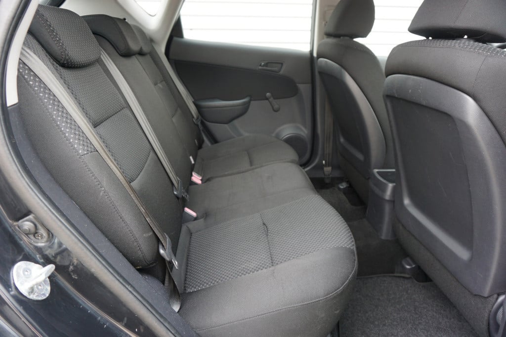 Hyundai I 30 1.4i i-drive cool airco / elektr. ramen / nap