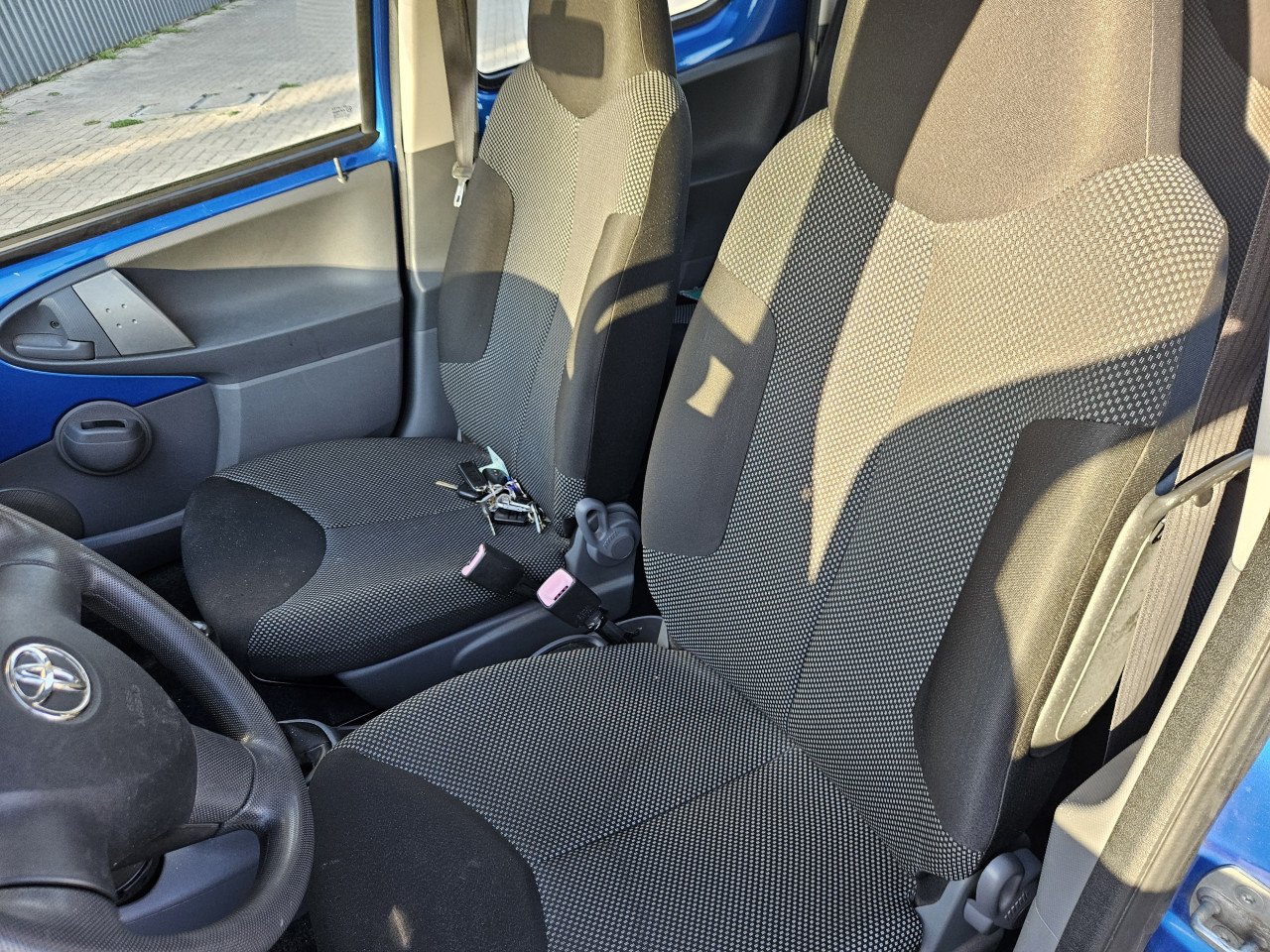 Zuinige TOYOTA AYGO 5 drs Dynamic Blue AIRCO / NL AUTO / NAP / 1:23 !