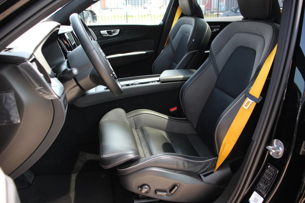 Volvo XC60 2.0 t8 awd polestar engineered | bowers & wilkins | 360 camera |
