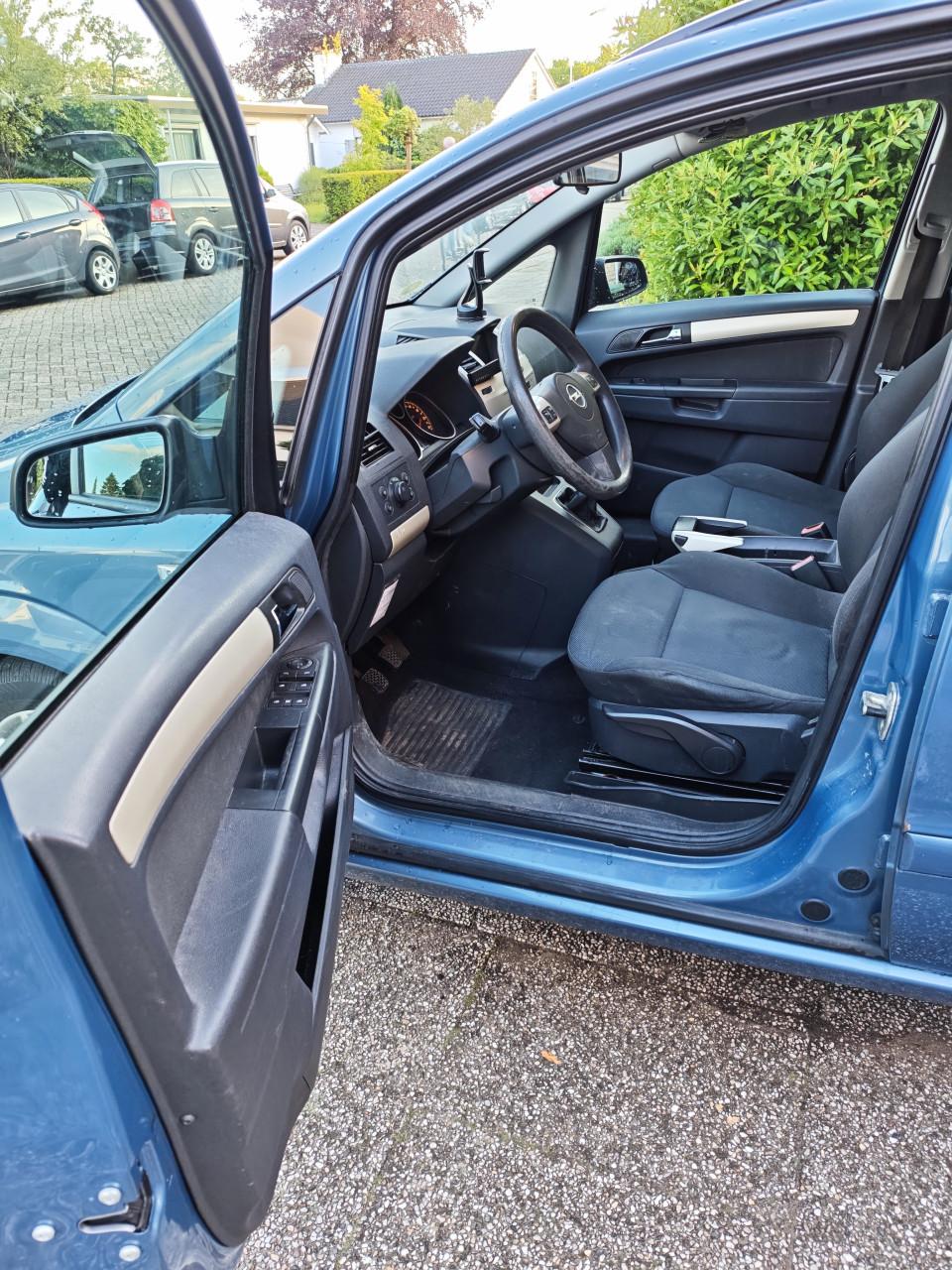 Opel zafira 2.2 direct