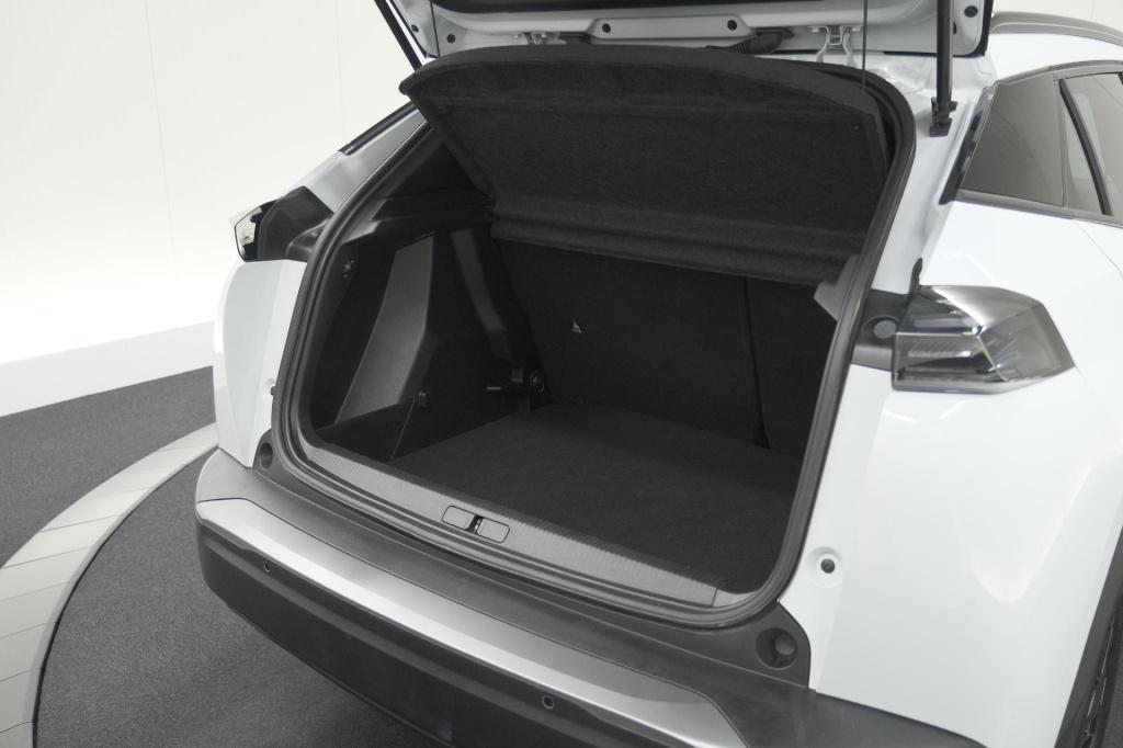 Peugeot 2008 puretech 100 allure | apple carplay | parkeersensoren | climat