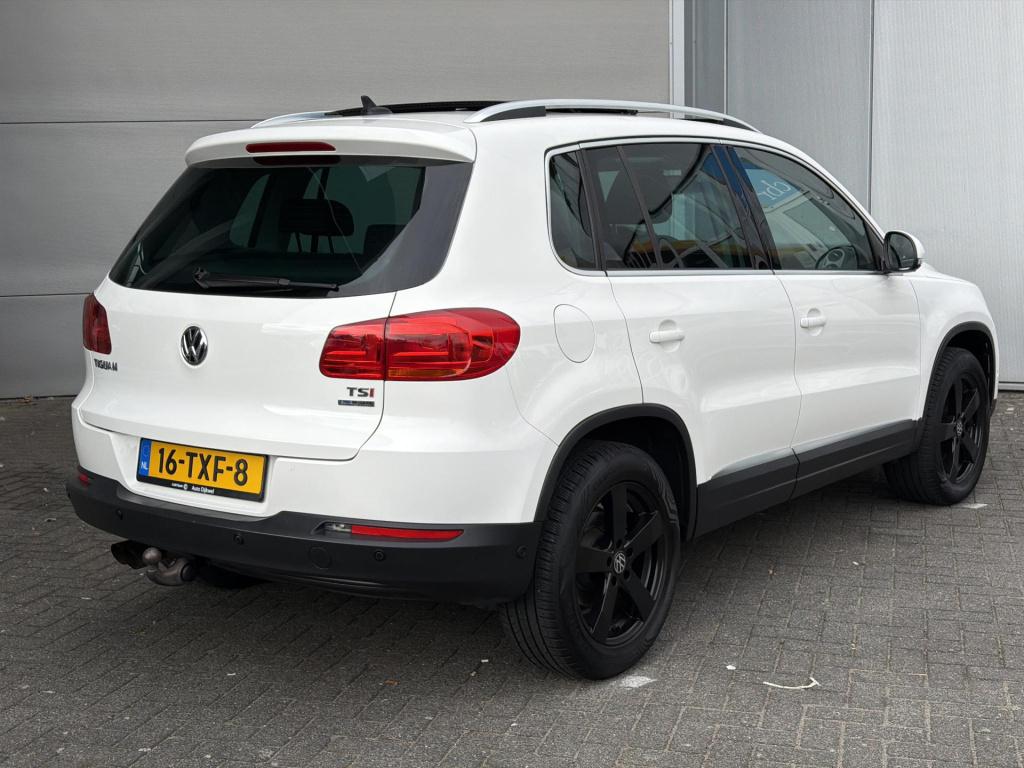 Volkswagen Tiguan 1.4 tsi sport&style | panodak | trekhaak | navi