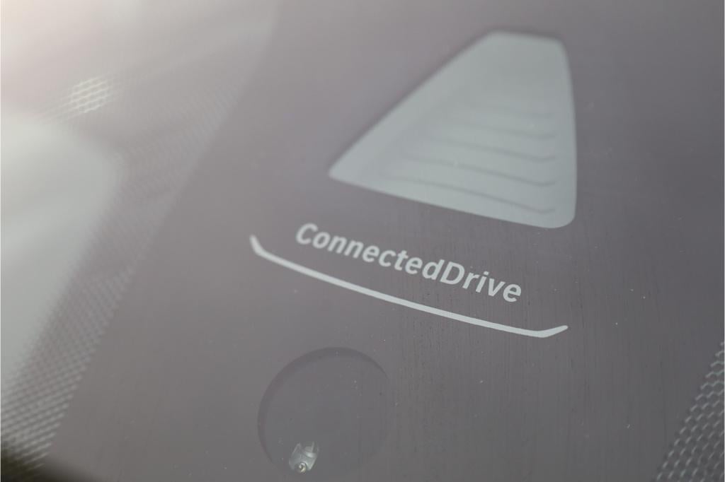 BMW X2 xdrive25e m sport pano i 18inch i hud