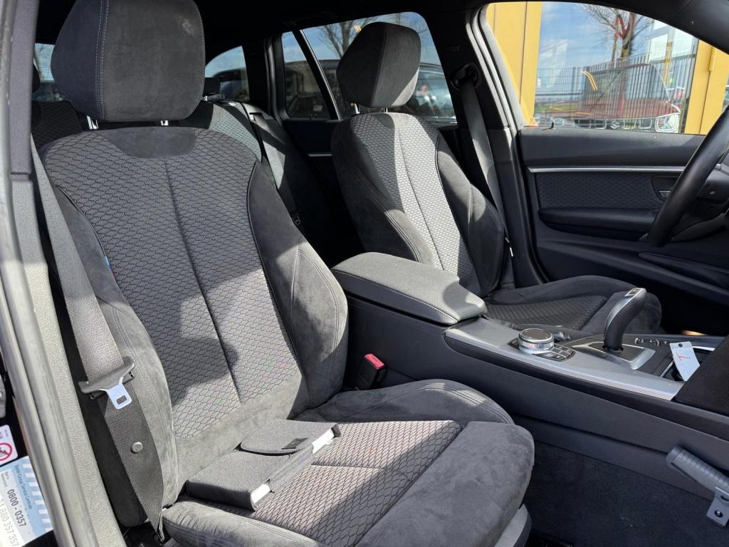 BMW 3-serie touring 318i corp l. exec