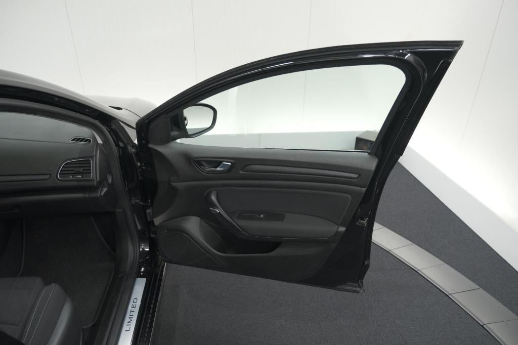 Renault Megane tce 110 limited | apple carplay | parkeersensoren | cruise c