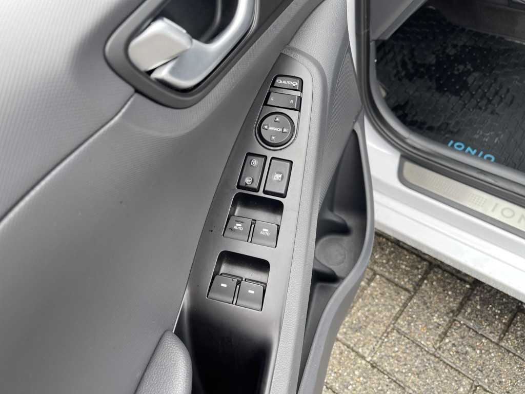 Hyundai Ioniq premium ev | schuif-/kanteldak | leder | geheugenstoel | stuu