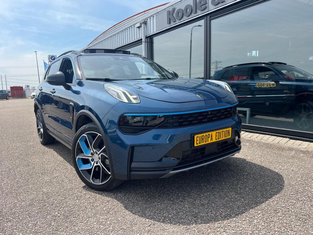 Lynk & Co 01 1.5 261pk panodak , adaptive cc , carplay , 360gr camera
