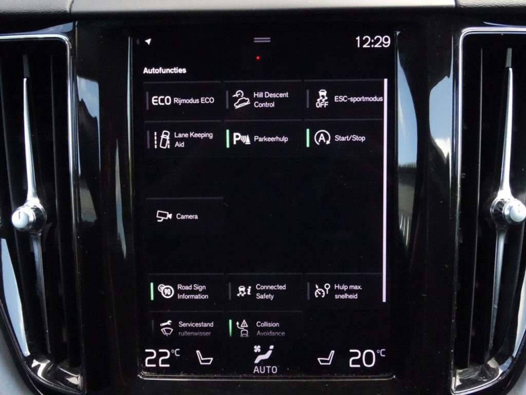 Volvo XC60 2.0 d4 momentum pro adapt. led | apple carplay/android auto