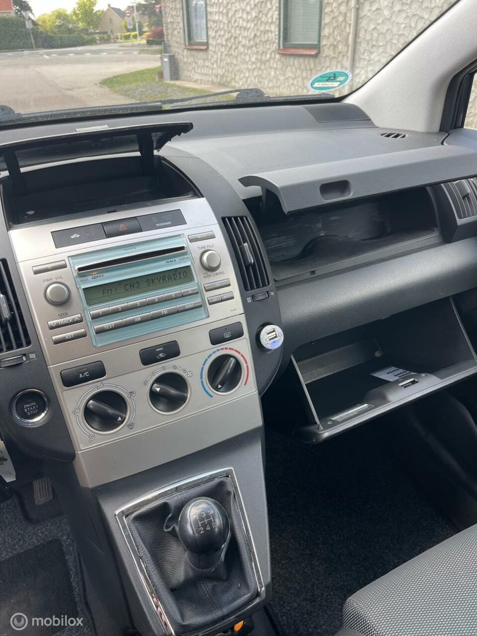 Toyota Corolla Verso 1.6 vvt-i terra