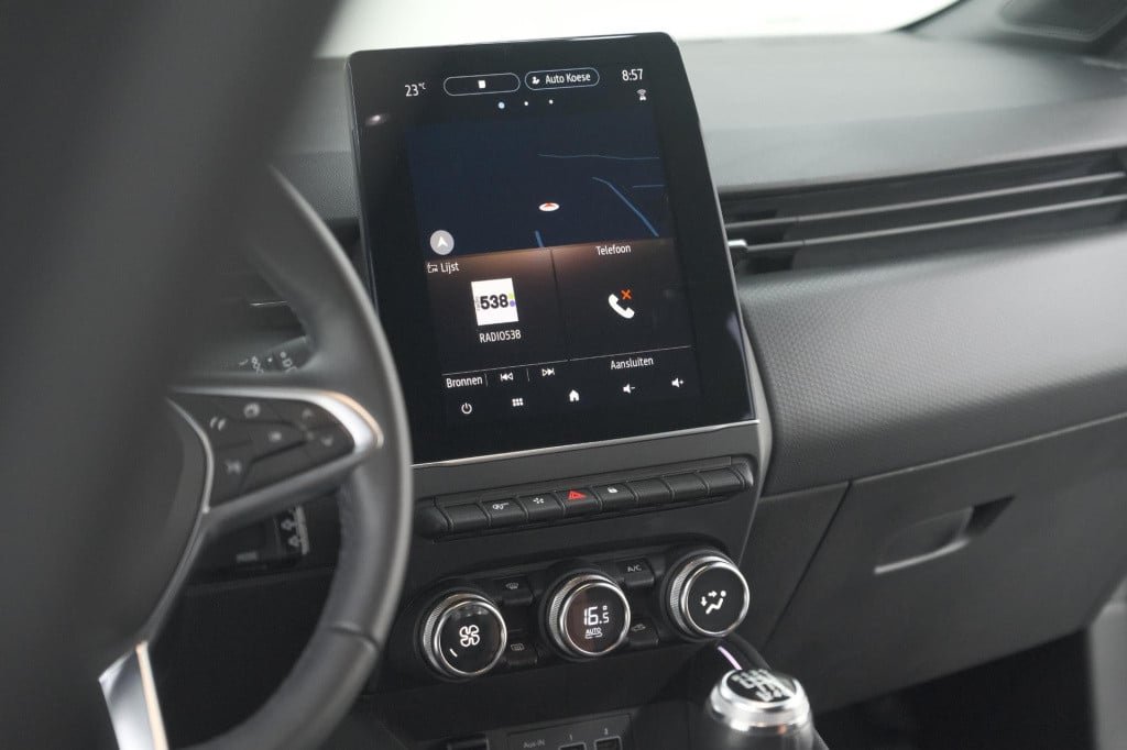 Renault Clio tce 90 techno | camera | 9.3 inch scherm | apple carplay | par