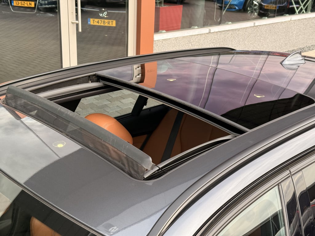 BMW 3-serie touring 335d xdrive m-sport | pano | leder | 360 | acc | head u