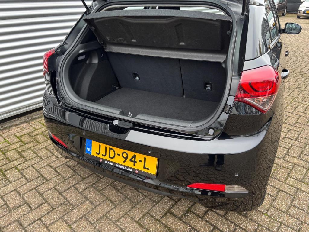 Hyundai I 20 1.4 automaat