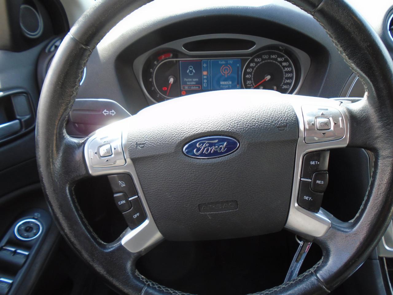 Ford Mondeo 2.0i Station  Titanium