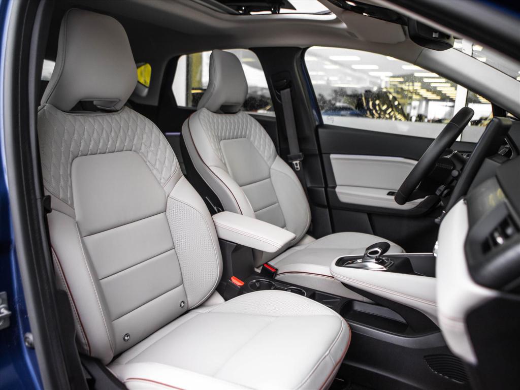 Renault Captur e-tech hybrid 145pk iconic automaat | panoramadak | 360 came