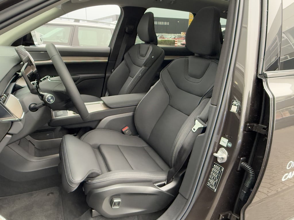 Volvo Ex90 twin performance ultra demo | nieuwprijs € 111.804,= | luchtveri