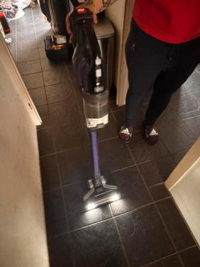 Black en decker draadloze stofzuiger