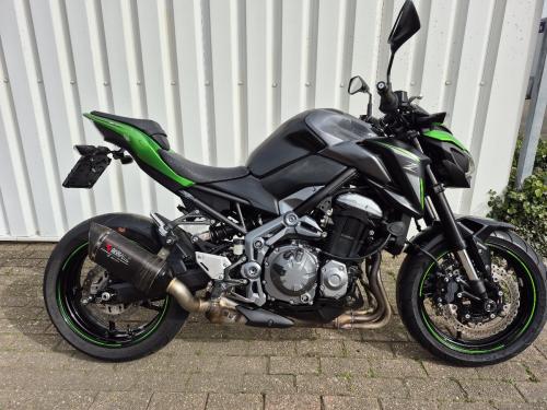 Kawasaki Z900 Akrapovic uit 2019, stoere naked bike