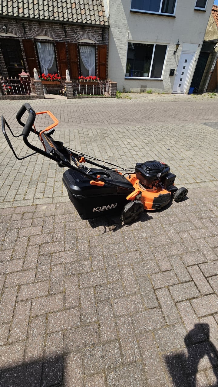 Motormaaier zelf rijdend