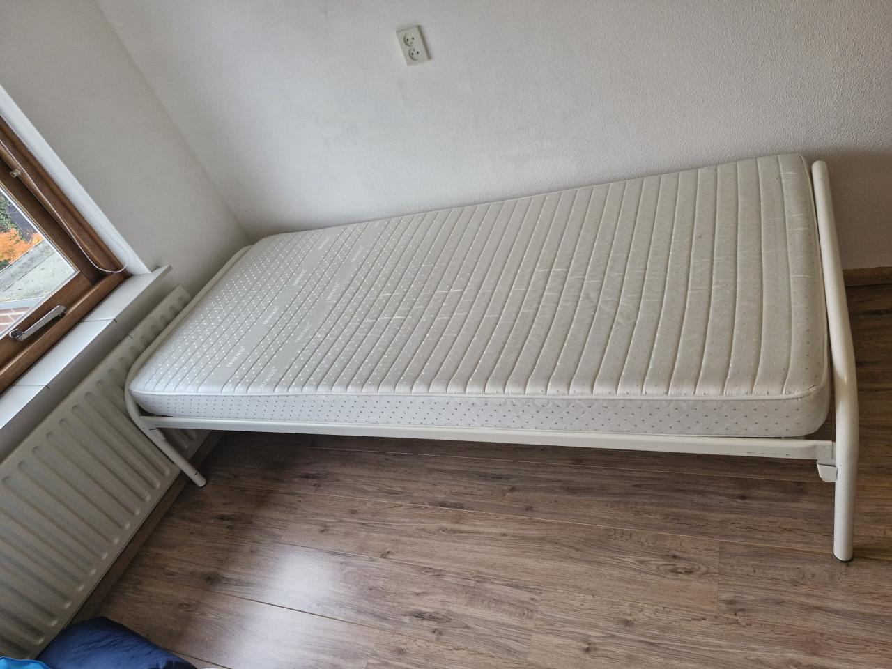 Logeerbed met onderschuif bed
