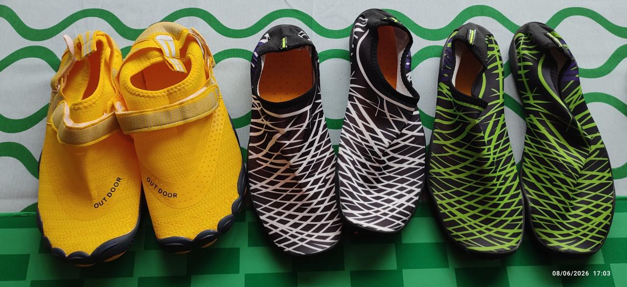 Nieuwe (3paar = €10) - Heren waterschoenen zwemmen strand(43/44)