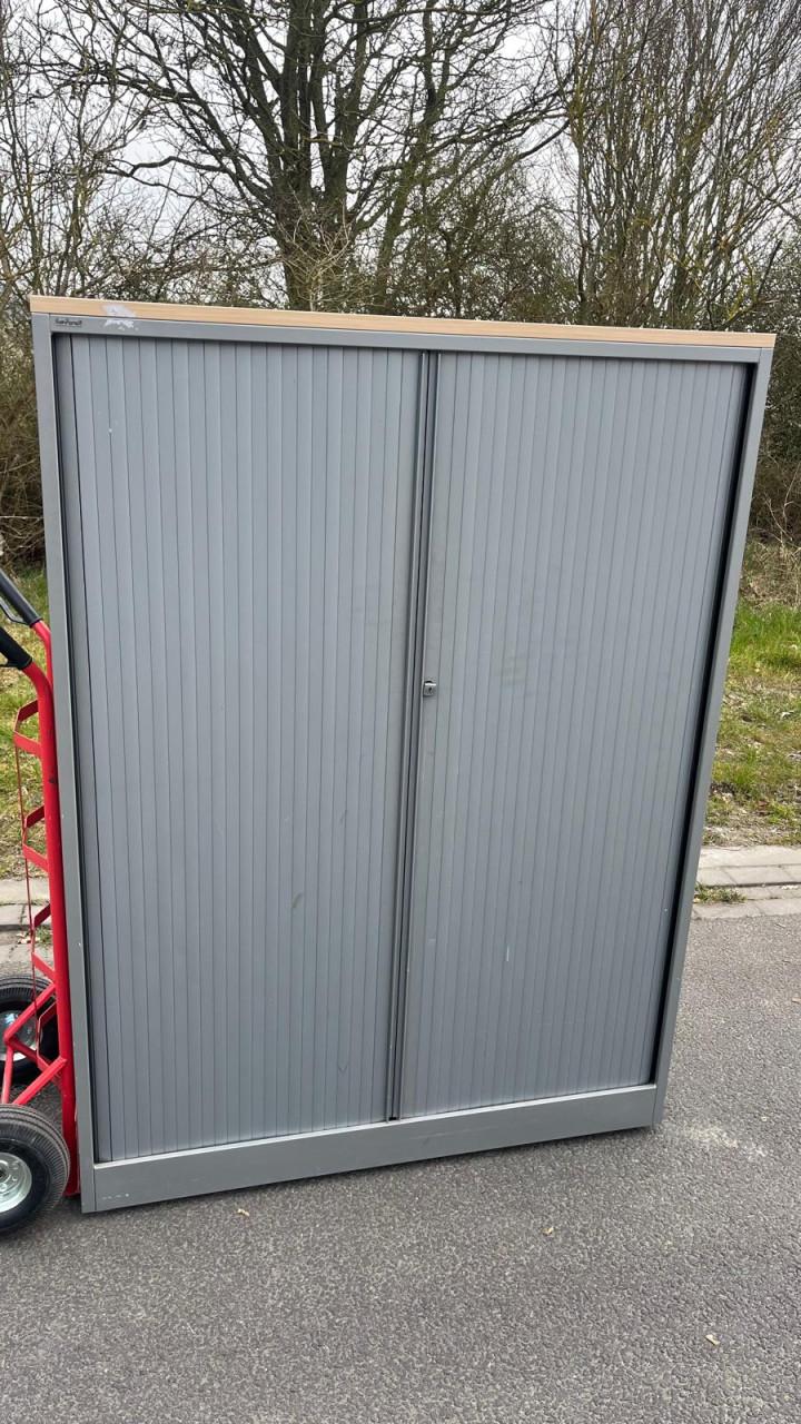 Ahrend roldeurkast