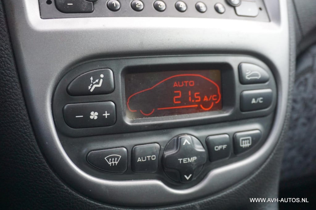Peugeot 206 sw 1.6-16v quiksilver