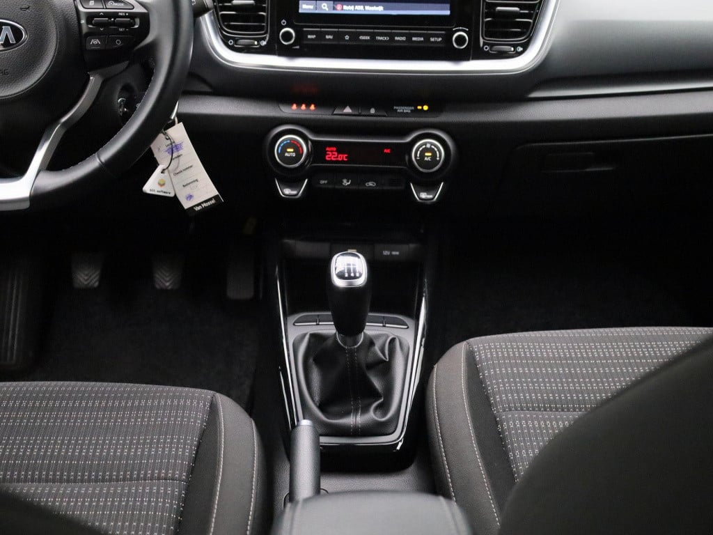 Kia Stonic 1.0 t-gdi mhev dynamicline | lmv | parkeer sensoren | cruise con
