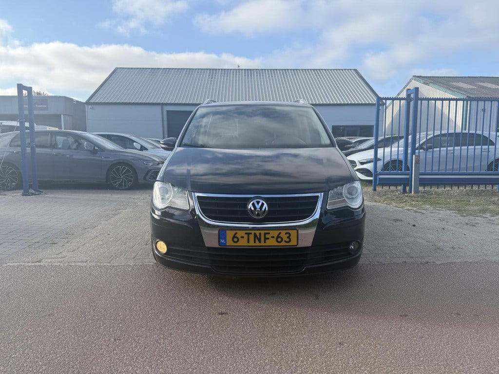 Volkswagen Touran 1.4 tsi highline automaat clima stoelverwarming