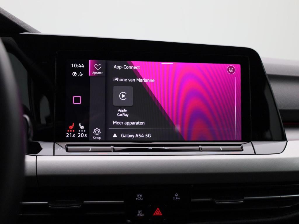 Volkswagen Golf 1.0 etsi life | automaat | stoel - stuur verwarming | navig