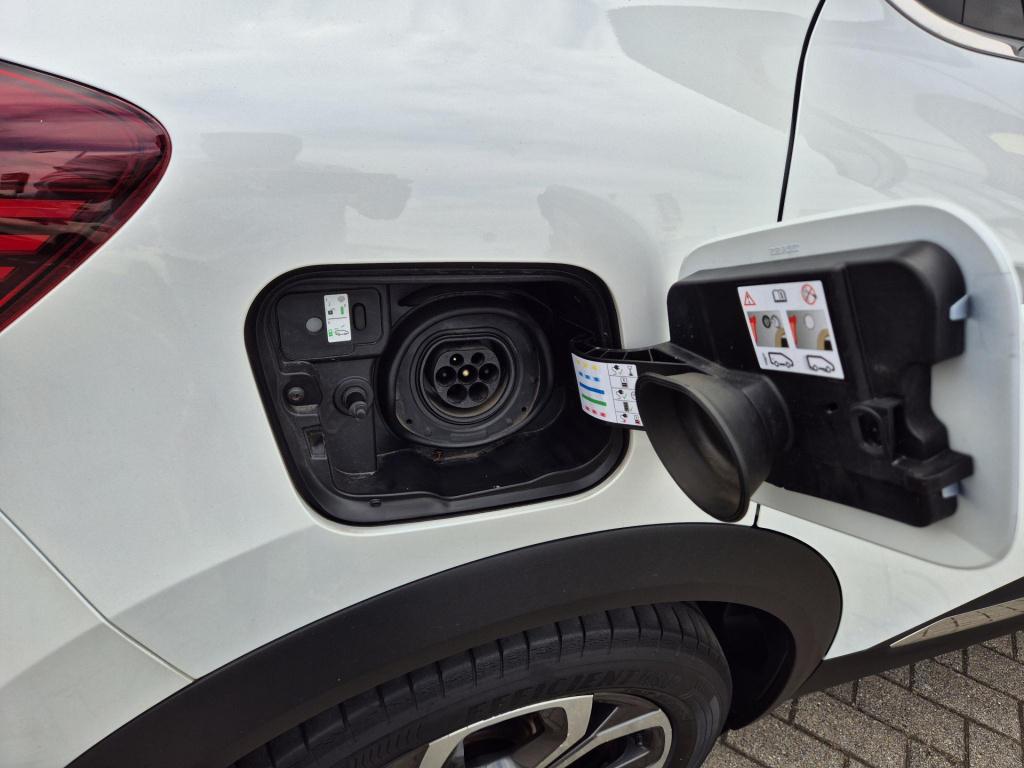 Renault Captur 1.6 e-tech plug-in hybrid 160 edition one trekhaak, camera, 