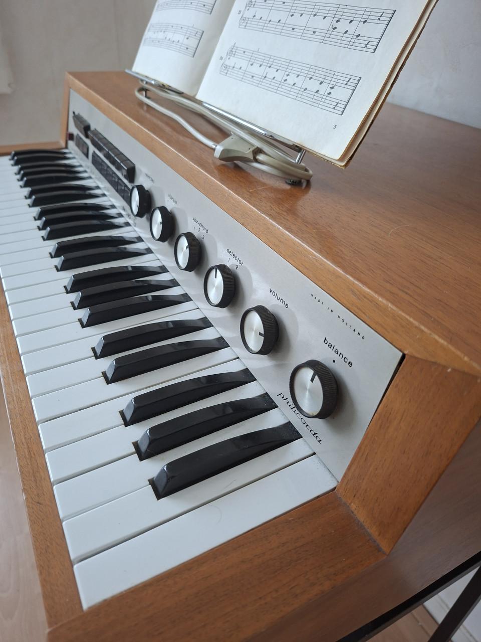 Philicorda orgel GM751