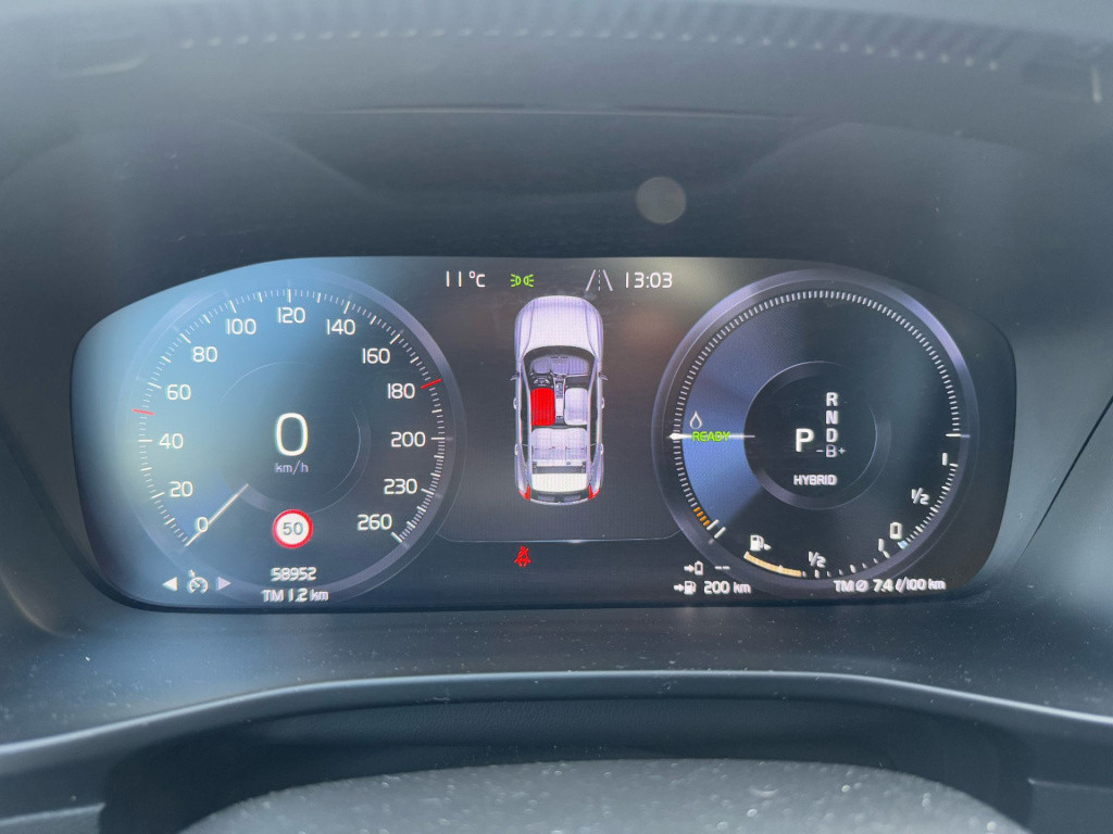 Volvo XC40 1.5 t4 recharge r-design expression