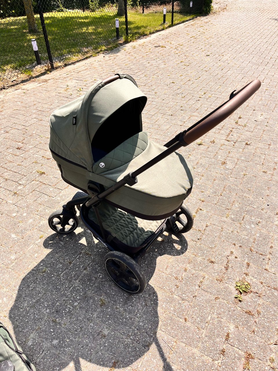 Easywalker Harvy Olijf Groen NIEUWSTAAT