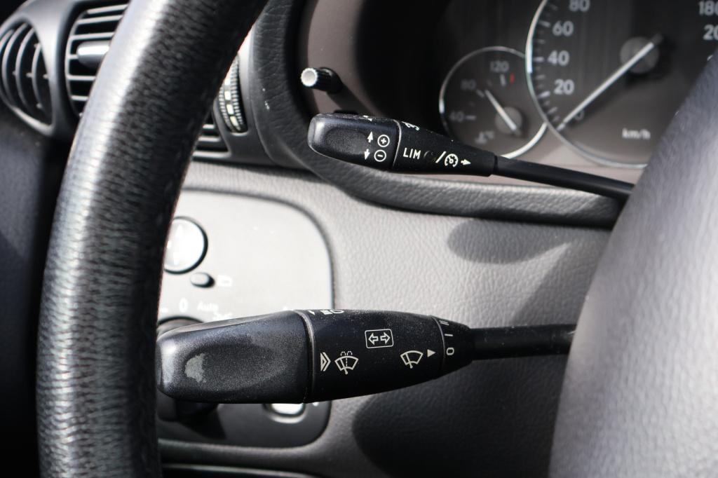Mercedes-Benz C-Klasse 200 cdi elegance l airco l bluetooth tel l audio mb 