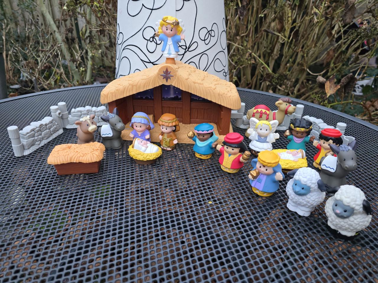 Fisher-Price  Little People   KERSTSTAL