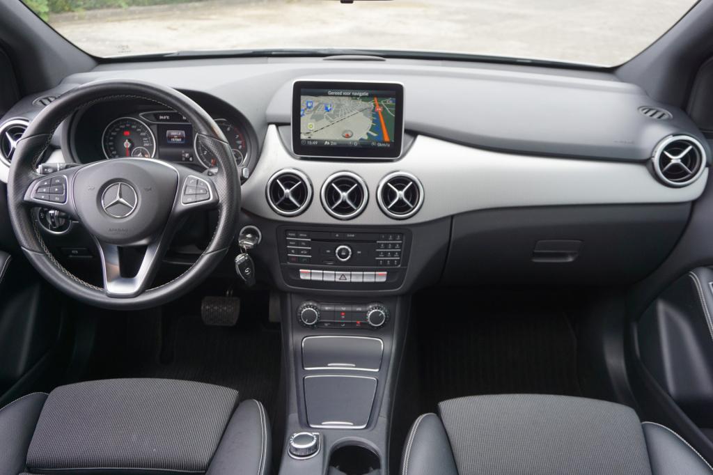 Mercedes-Benz B-Klasse 180 prestige automaat - climate / navi / cruise / st