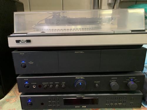 Top rotel versterker voorversterkers en tuner Met afstandsbediening Platen
