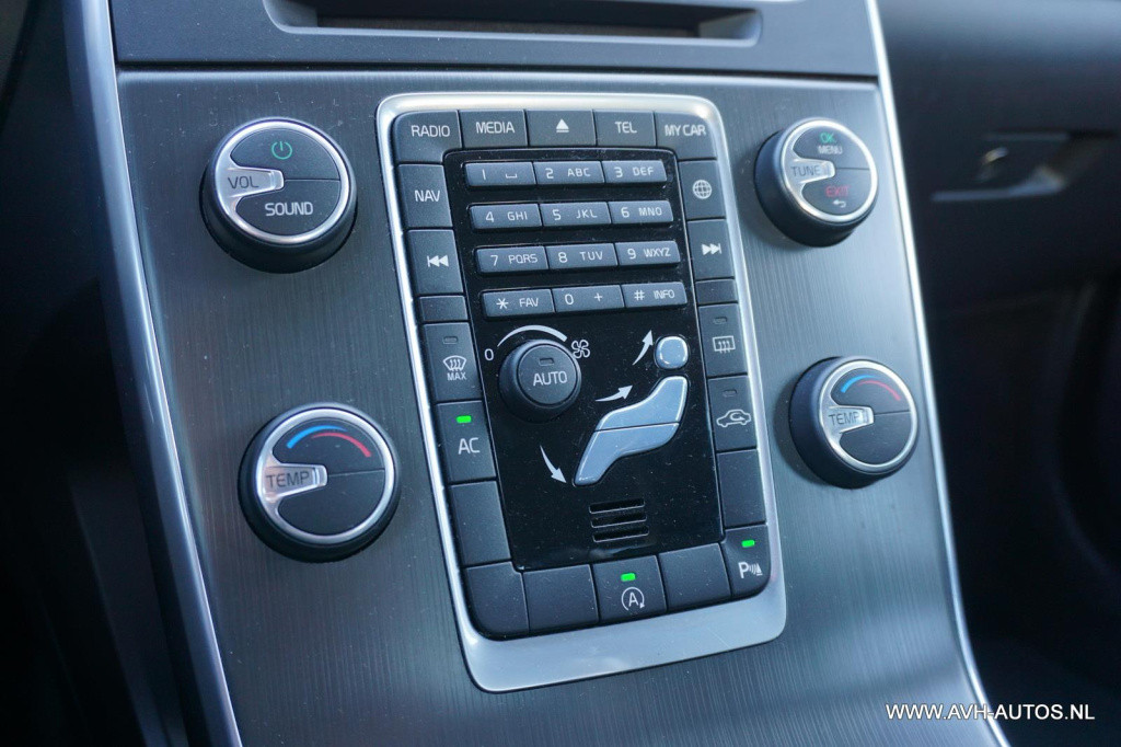Volvo S60 1.6 t3 momentum