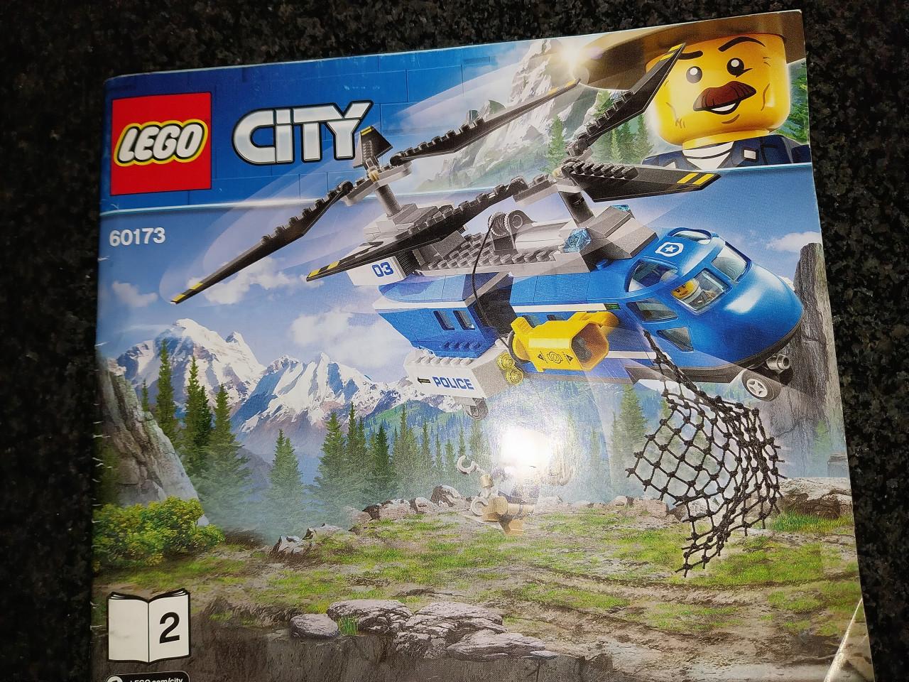 Leuk voor de Sinterklaas !! , Politie helikopter set 60173