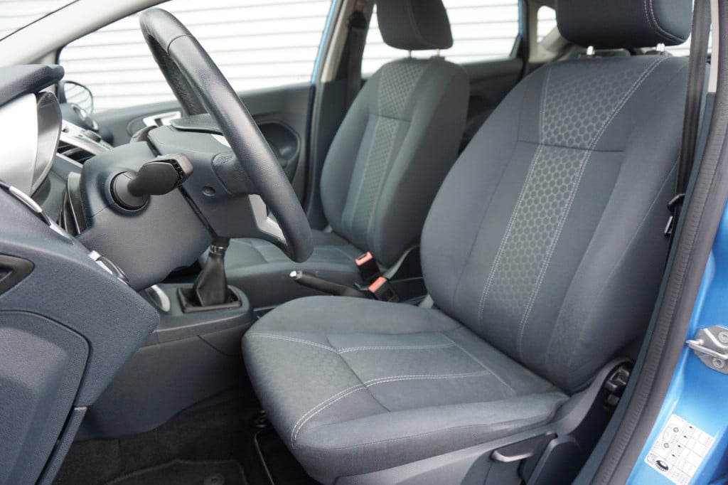 Ford Fiesta 1.6 titanium airco / cruise / elektr. ramen /  lm velgen / nap