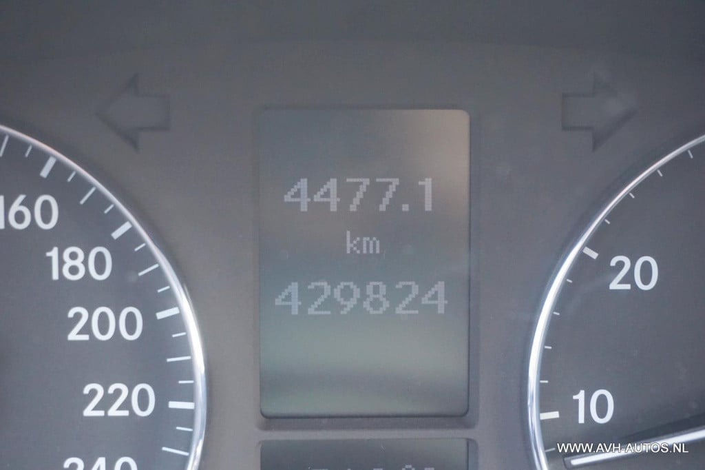 Mercedes-Benz C-Klasse 180 k. classic